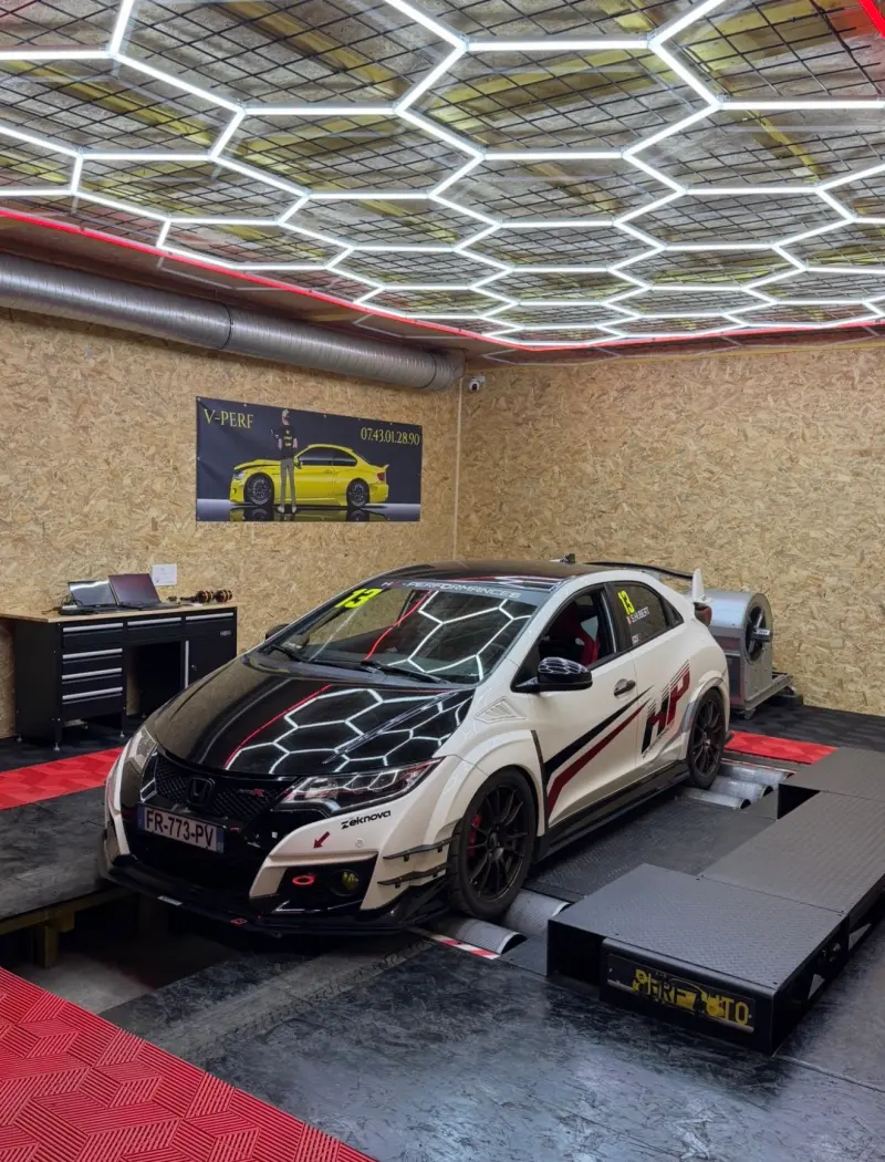 Honda Civic Type R sur banc V-Perf